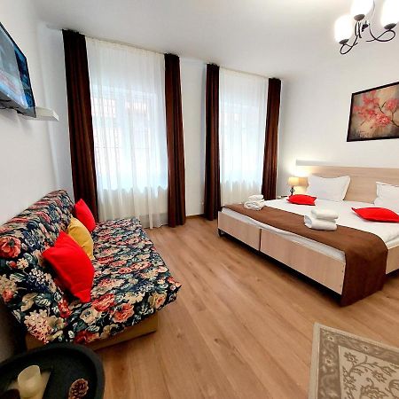 Casa Roth Apartment Брашов Екстериор снимка