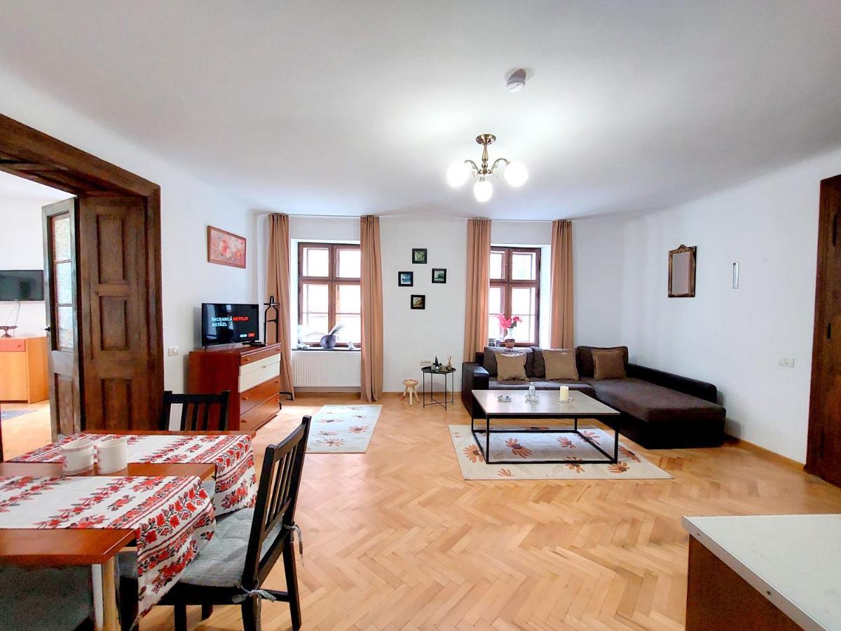Casa Roth Apartment Брашов Екстериор снимка