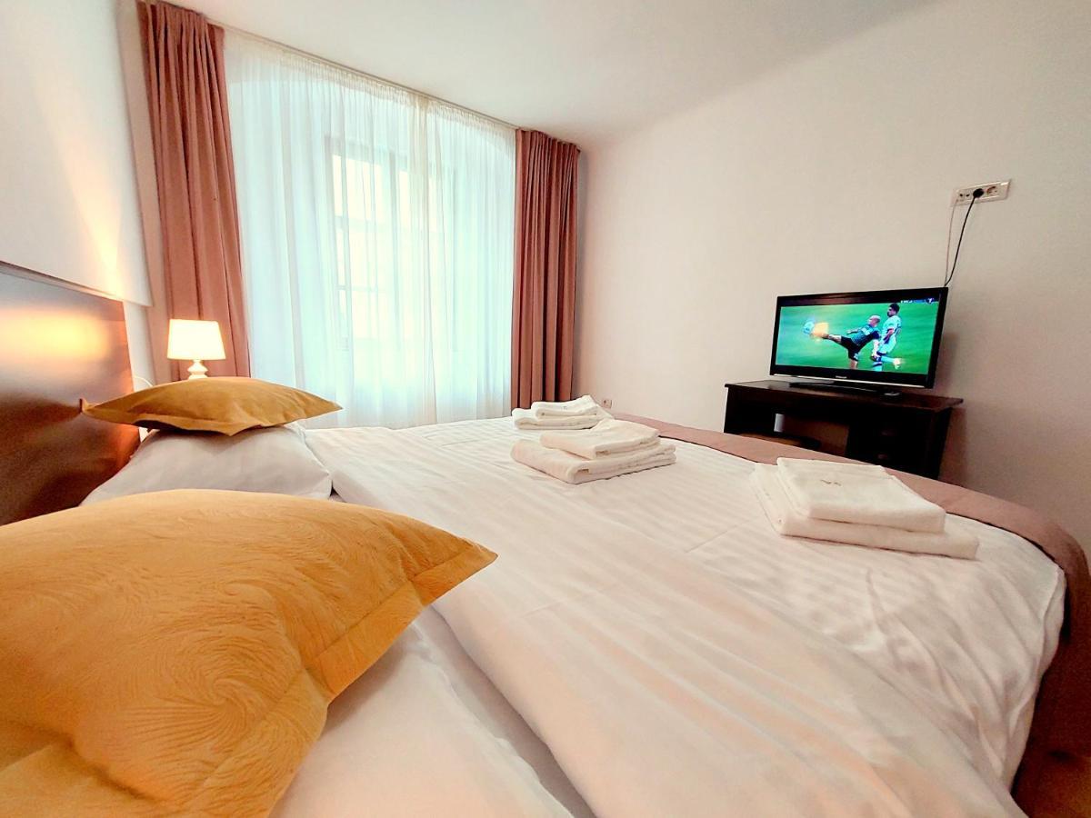 Casa Roth Apartment Брашов Екстериор снимка