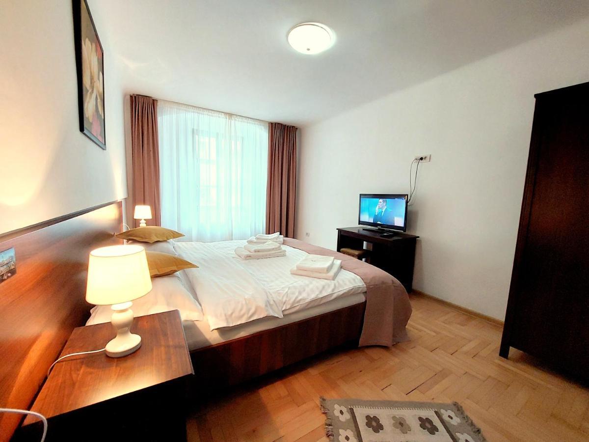 Casa Roth Apartment Брашов Екстериор снимка