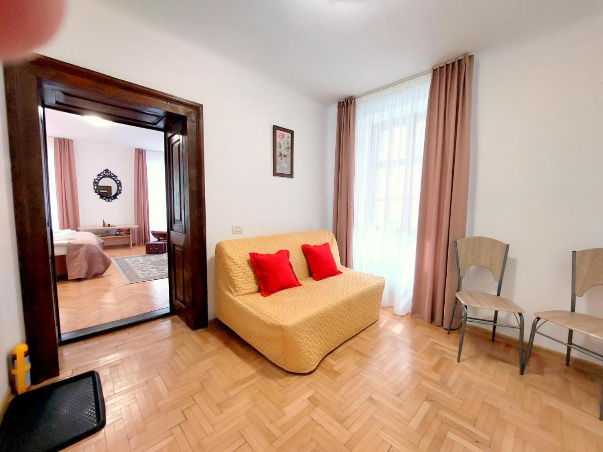 Casa Roth Apartment Брашов Екстериор снимка