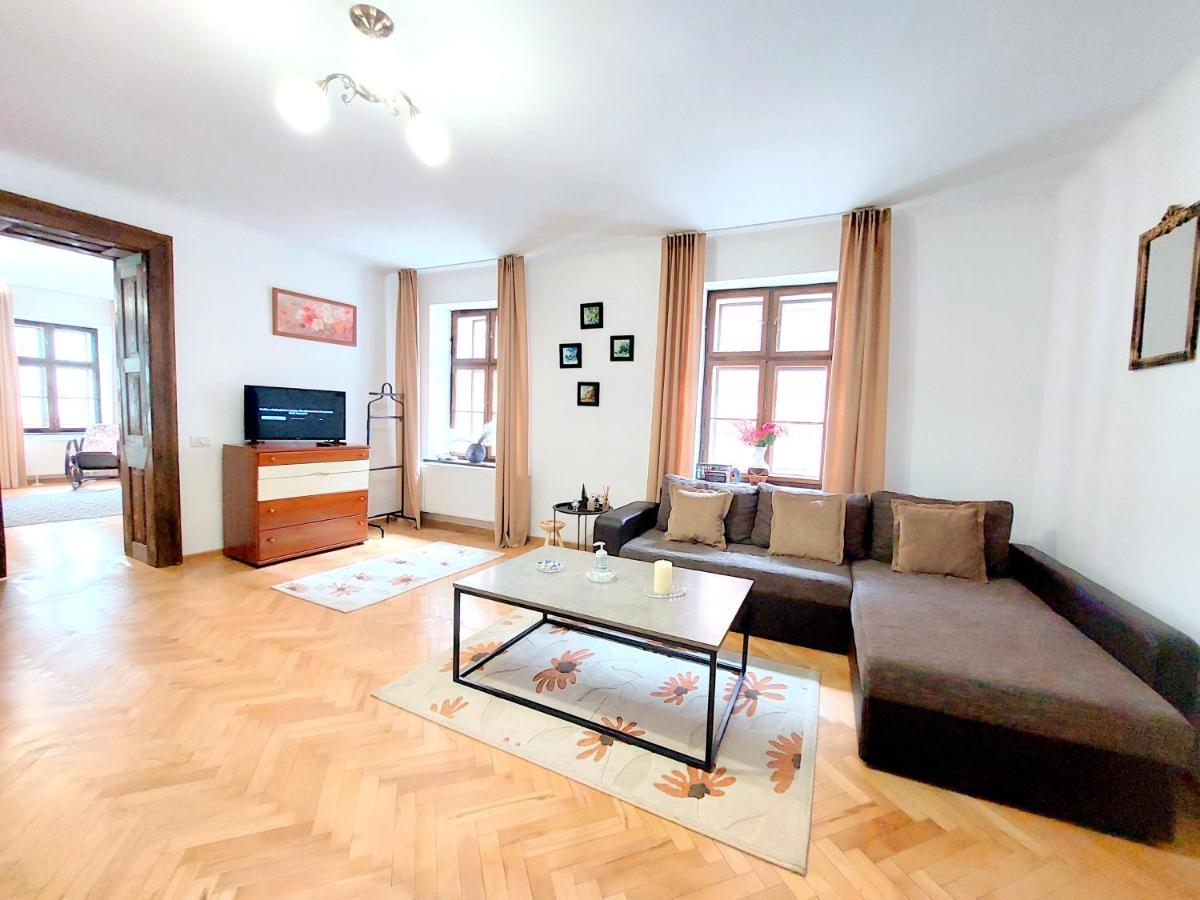 Casa Roth Apartment Брашов Екстериор снимка