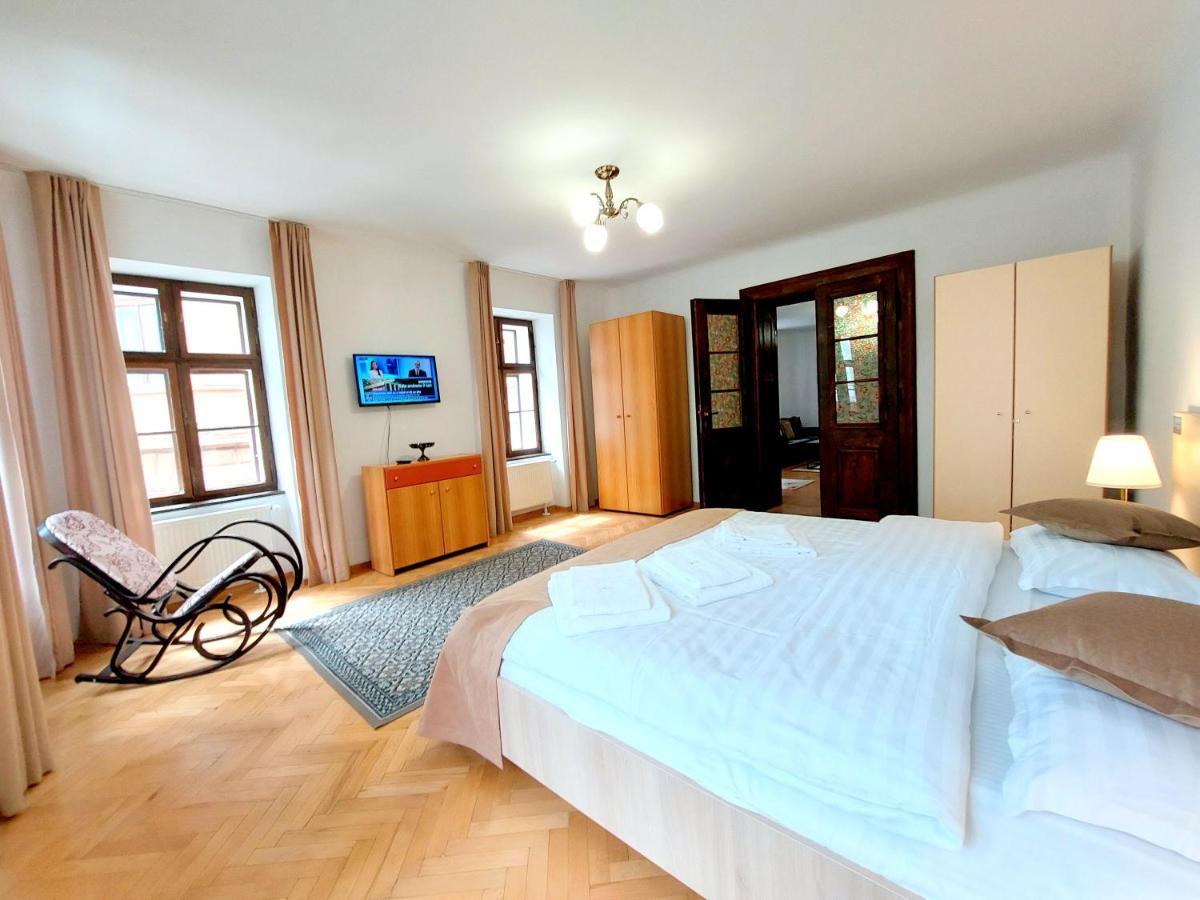 Casa Roth Apartment Брашов Екстериор снимка