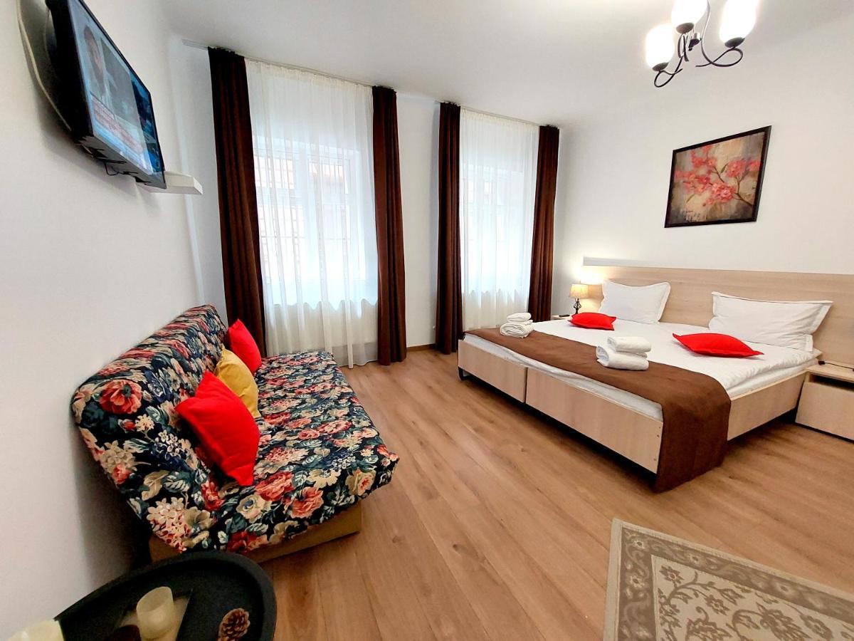 Casa Roth Apartment Брашов Екстериор снимка